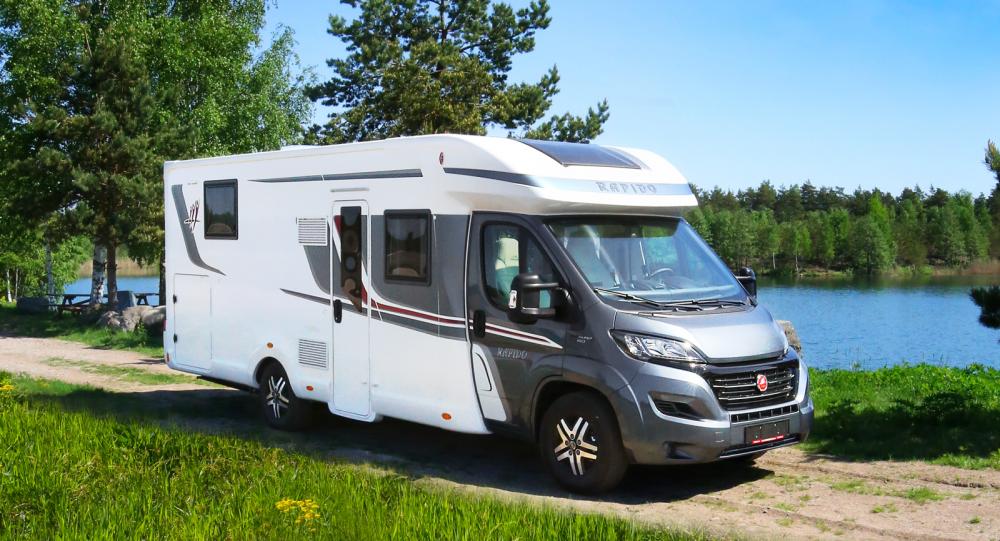 Rapido 696 Premium Edition – Elegant för två