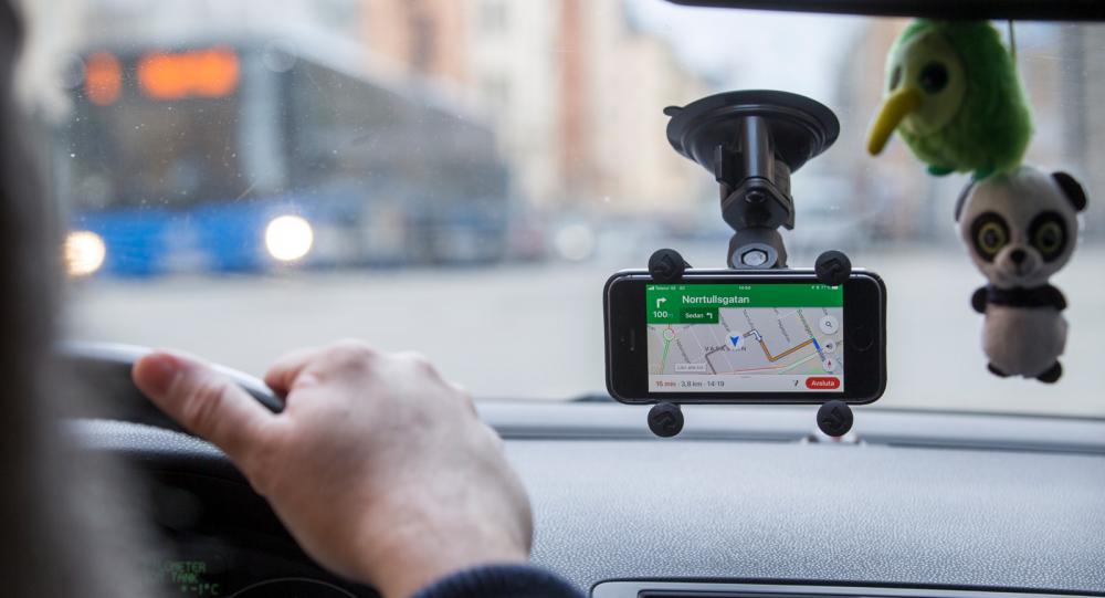 En pryl istället för två. Med en gps-app slipper du dyra gps:er. Men allt är inte guld och gröna skogar.