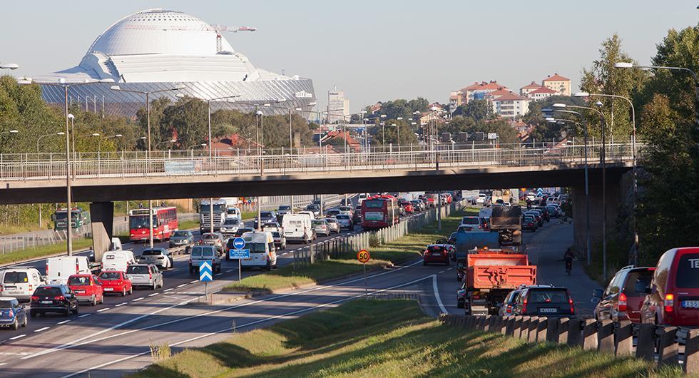 Bråk om miljözoner i samband med att trafikdirektör petas