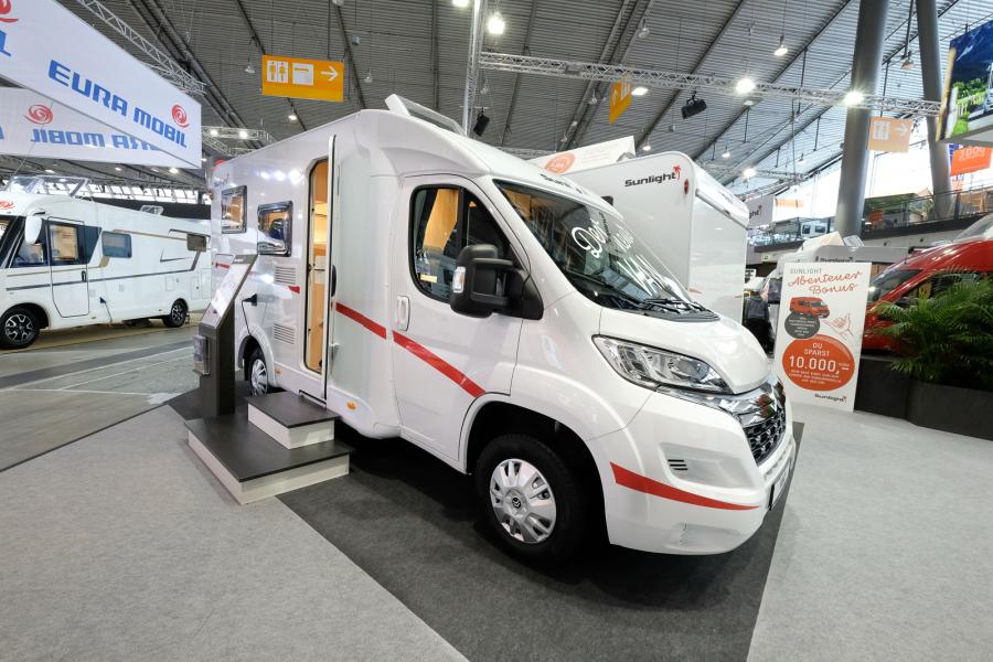 Smalare Sunlight Van