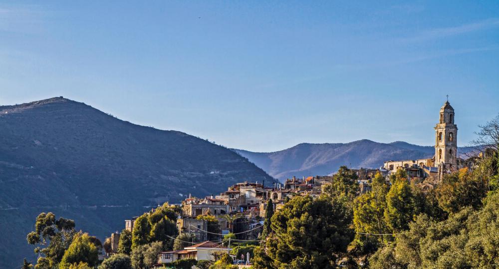Restips: Konstnärsbyn Bussana Vecchia i Italien