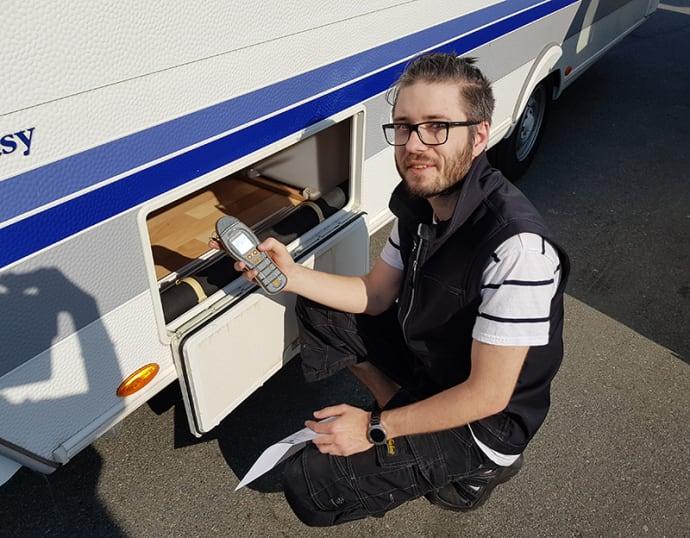 Gör en fukttest även om ditt fordon är äldre