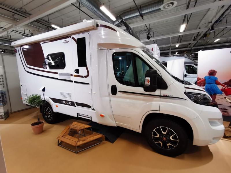 Korta Etrusco T 5900 FB passar ett par