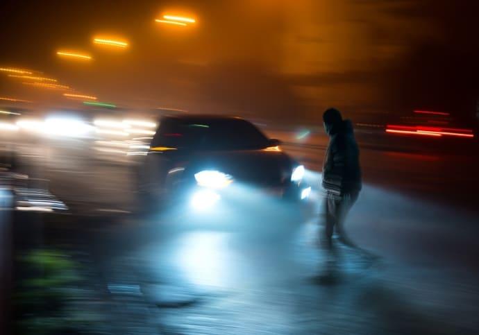 Fler fotgängare skadas när vintertiden börjar