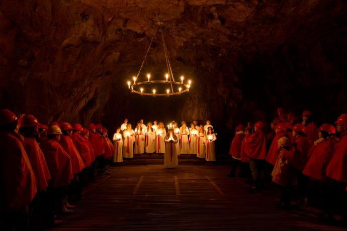 Magiskt ljus i Falu Gruva när Lucia firas