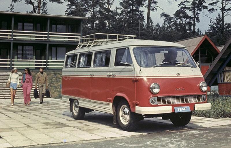 RAF977, en inte så vanlig syn ens i öst