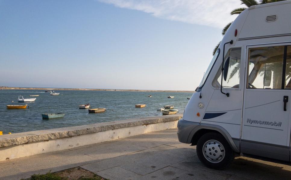 Spanien och Portugal stänger campingar