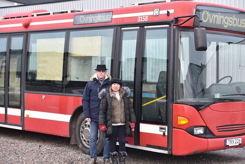Nu ska bussen byggas om till ett hem
