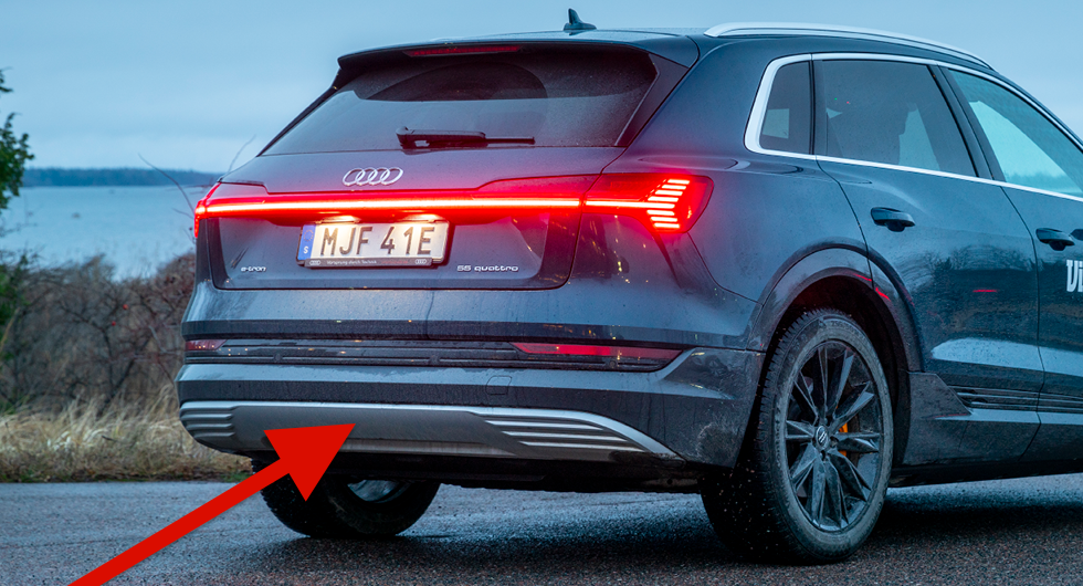 Audi e-tron tappar dragkroken