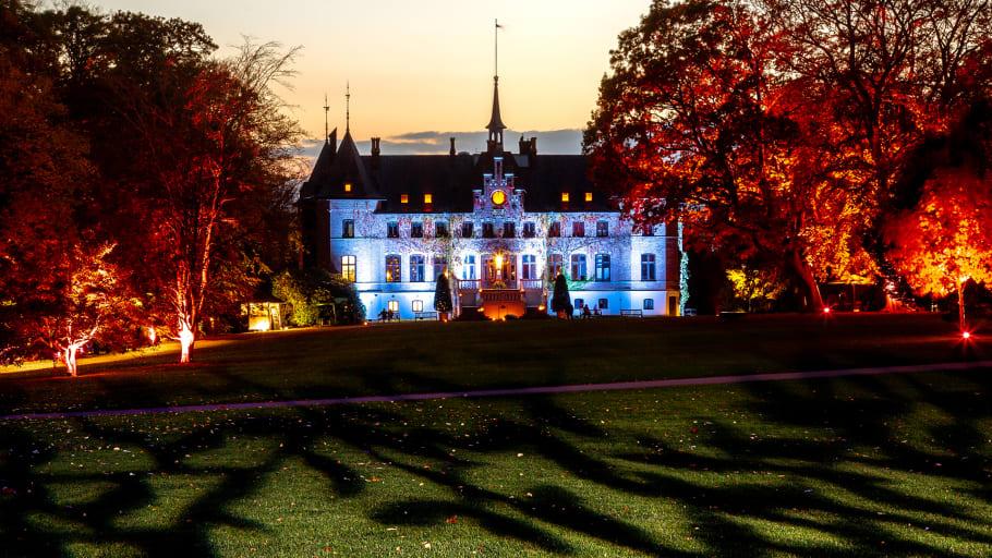 Magiskt slott bjuder in till promenader