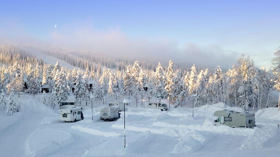 SkiStar Sälen utökar med 40 ställplatser för husbilar i Lindvallen