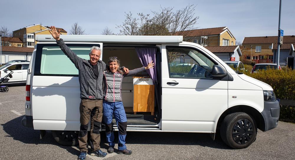Paret som lever vanlife: ”Ville testa honom direkt”