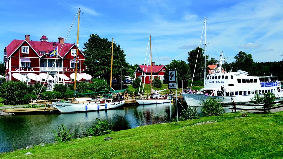 Fem semesterpärlor längs Göta kanal
