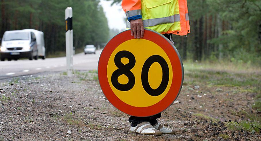 Beslut om sänkning av hastighet skjuts upp
