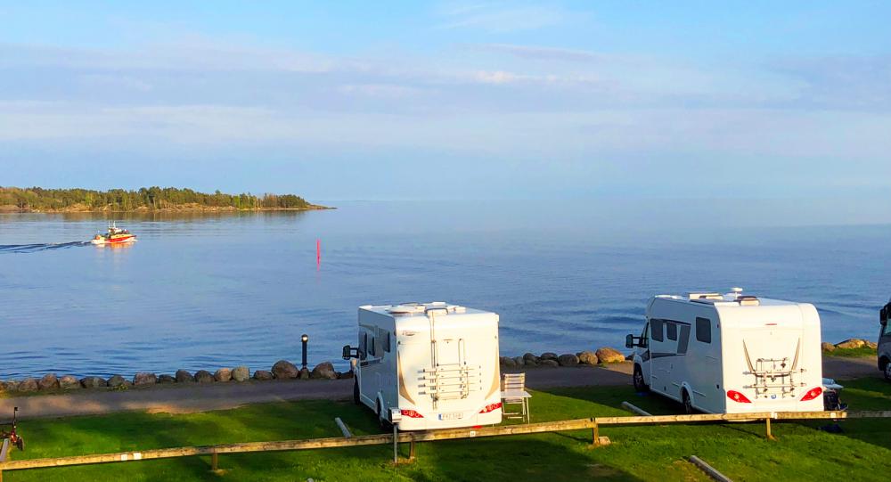 Örnäs camping i Åmål med makalös utsikt över Sveriges största sjö.