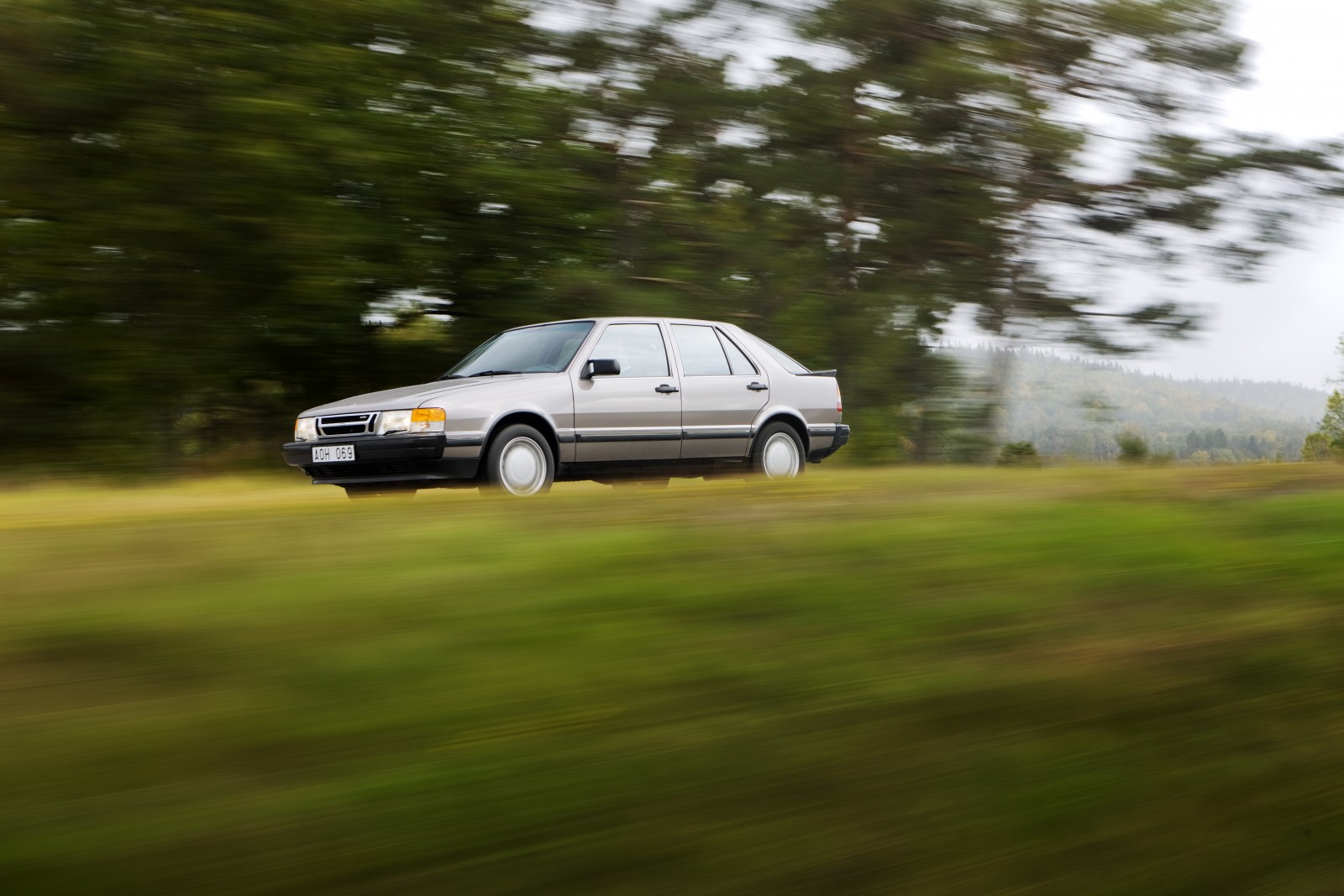 Sveriges modernaste bil genom tiderna? 20 sidor om Saab 9000!