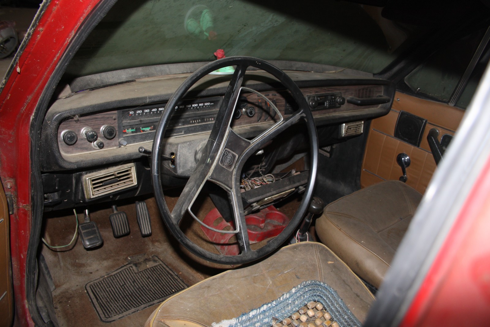 Rädda en Volvo 165!