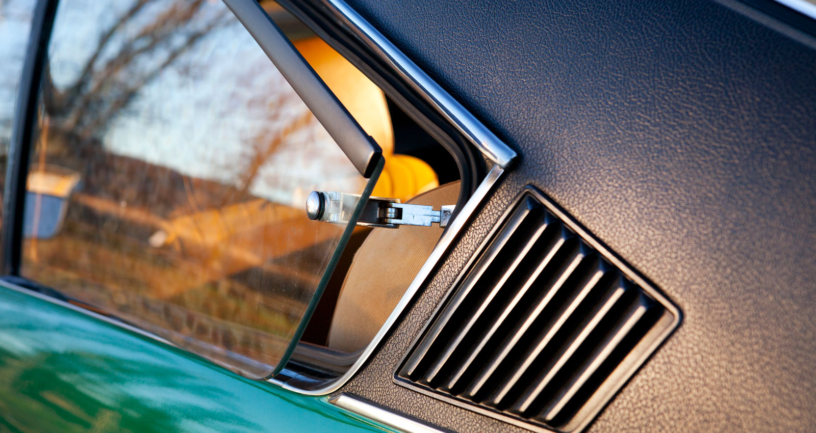Sköngrön Ford Granada 2600 GL Coupé 1975