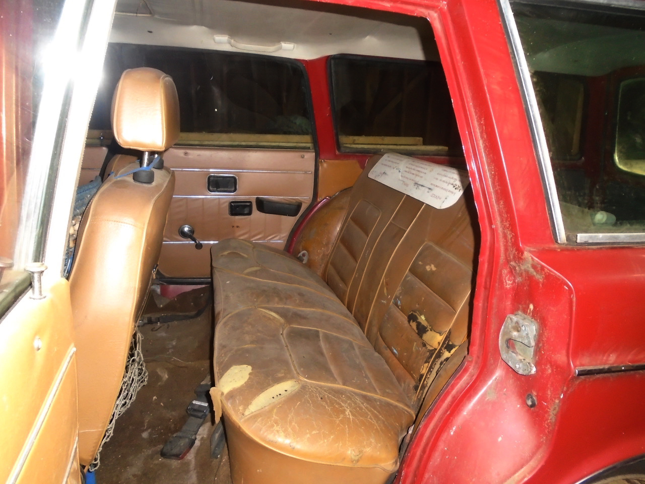 Rädda en Volvo 165 ur ladan!