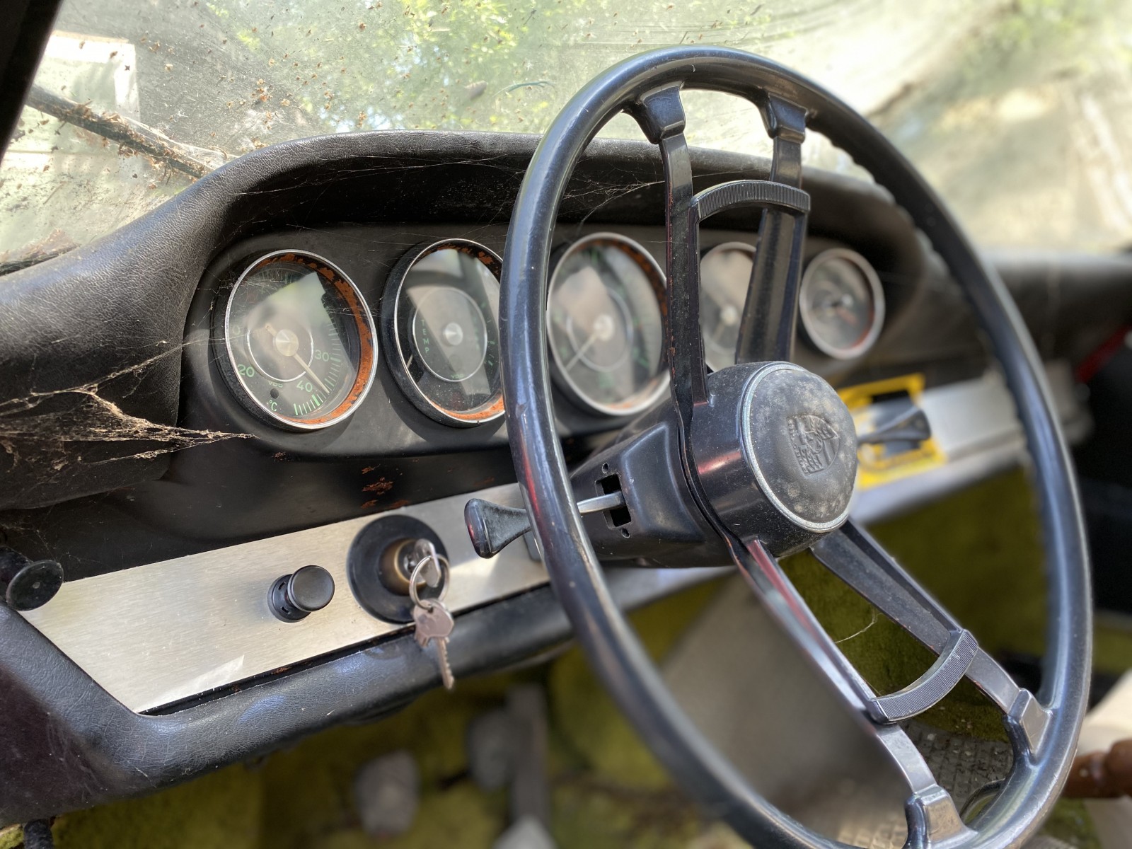 Porschebärgning med komplikationer