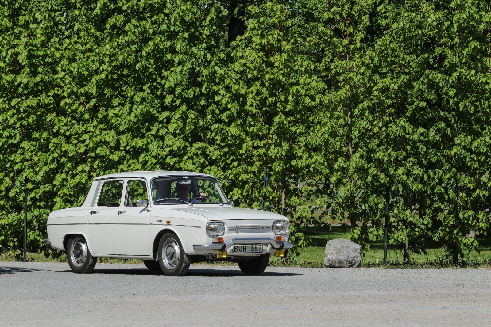 Var sista utvecklingssteget i Renaults svansmotorserie det mest fulländade? Vi kör en bedårande R10.