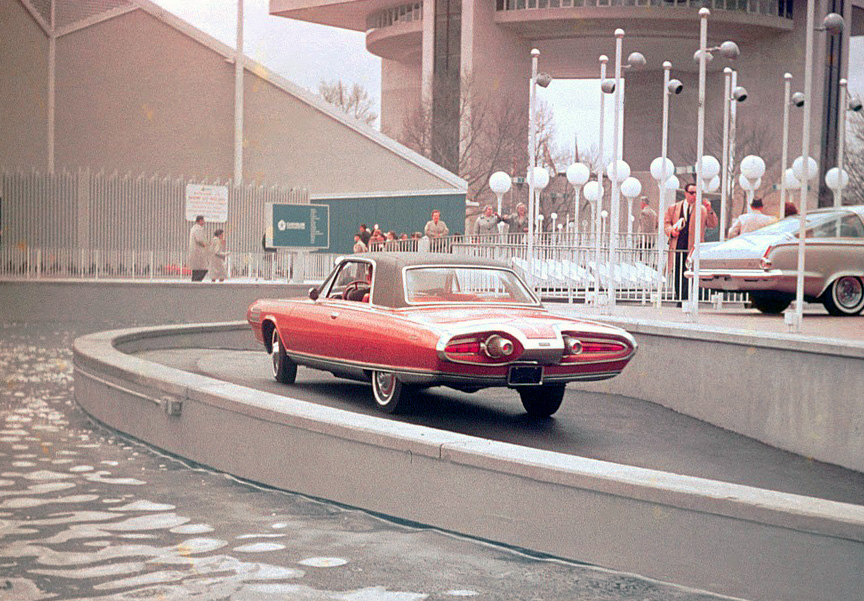 I en fontän 1964