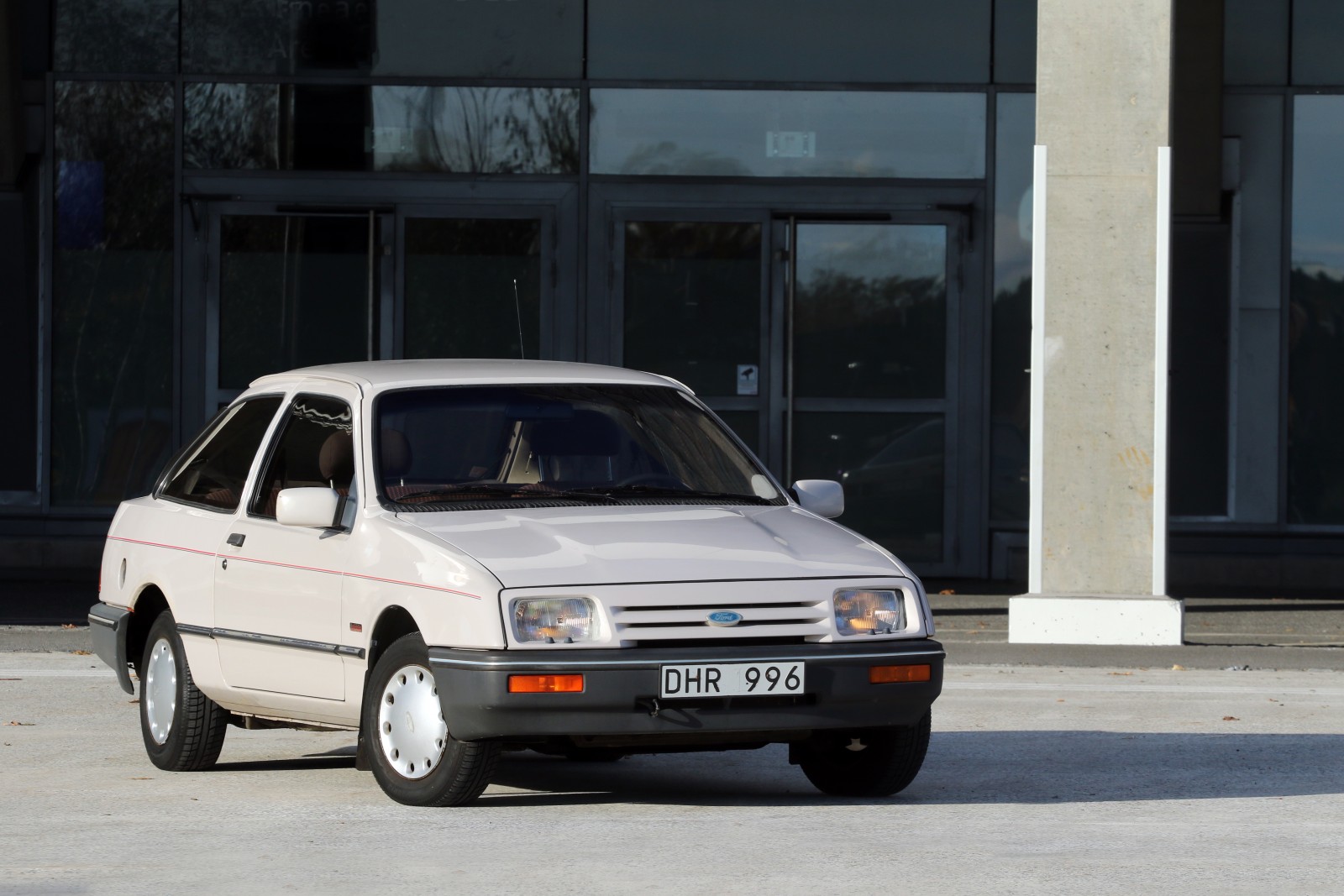 Moderna former