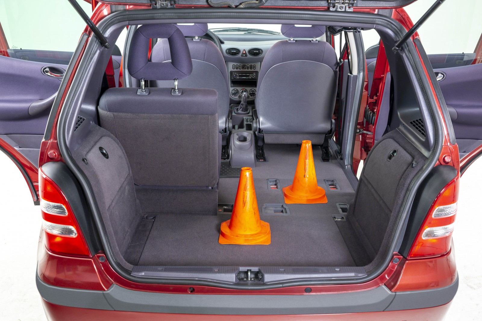 Mercedes A-klass – dags att kliva ut från älgens skugga?