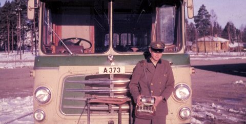 Studebaker brakar, buss räddar