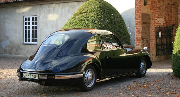 Bristol Cars i rekonstruktion