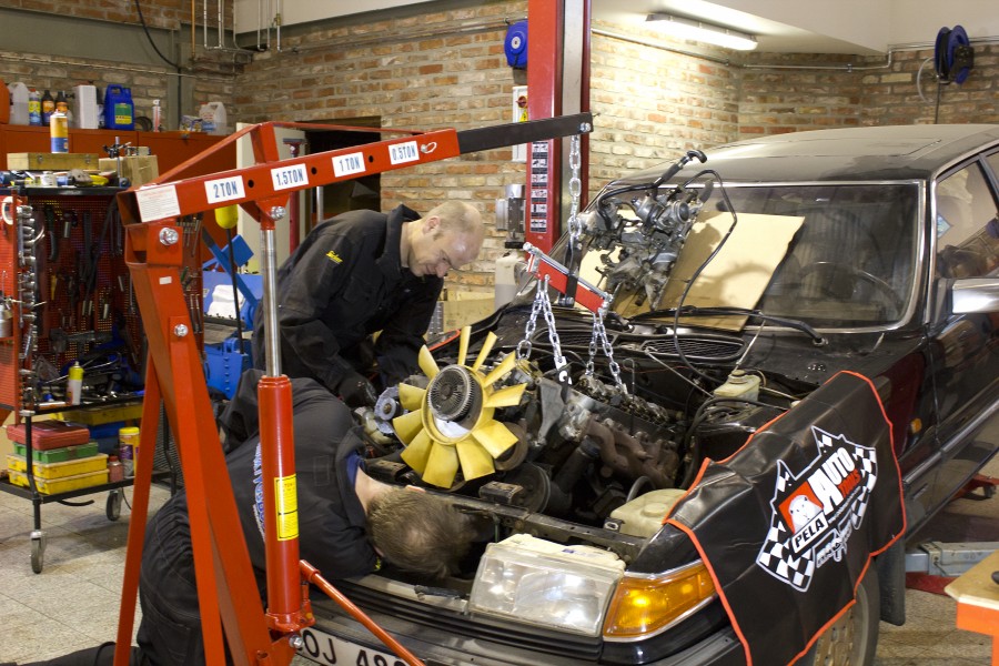 Motorbyte i Rovern