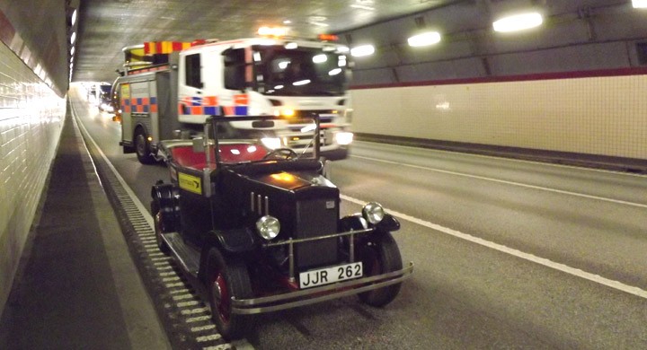 Och bilen går bra?