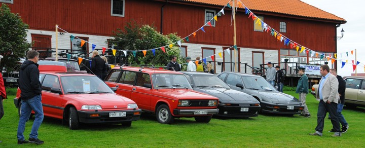 Biltorg och bakluckeloppis på Träffpunkt 80