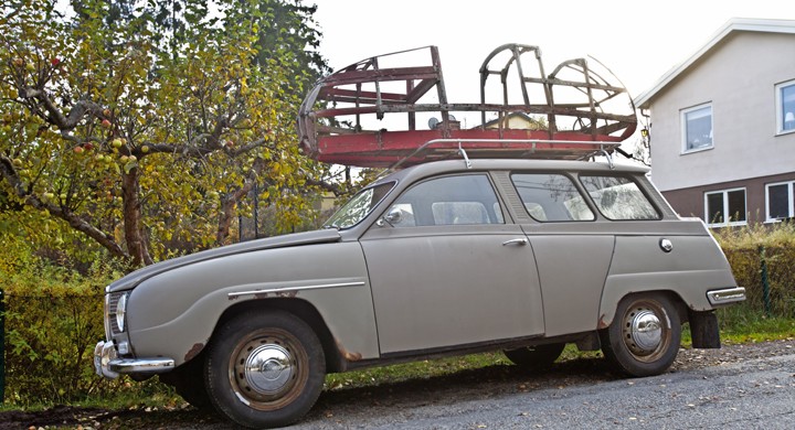 Skelettfynd och Saab med hyperbroms