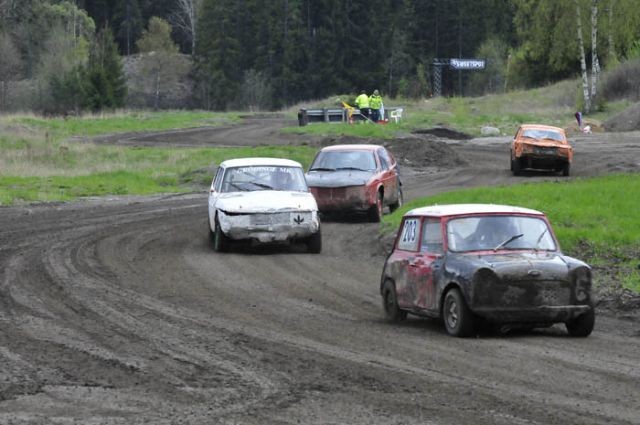 Folkrace i Hundkoja!