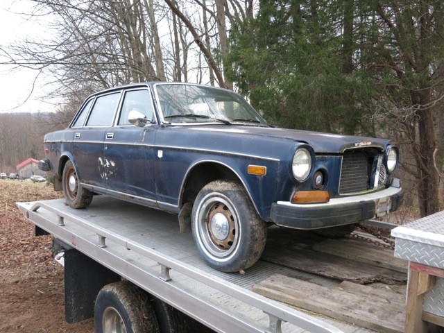 En Volvo 164 till skroten
