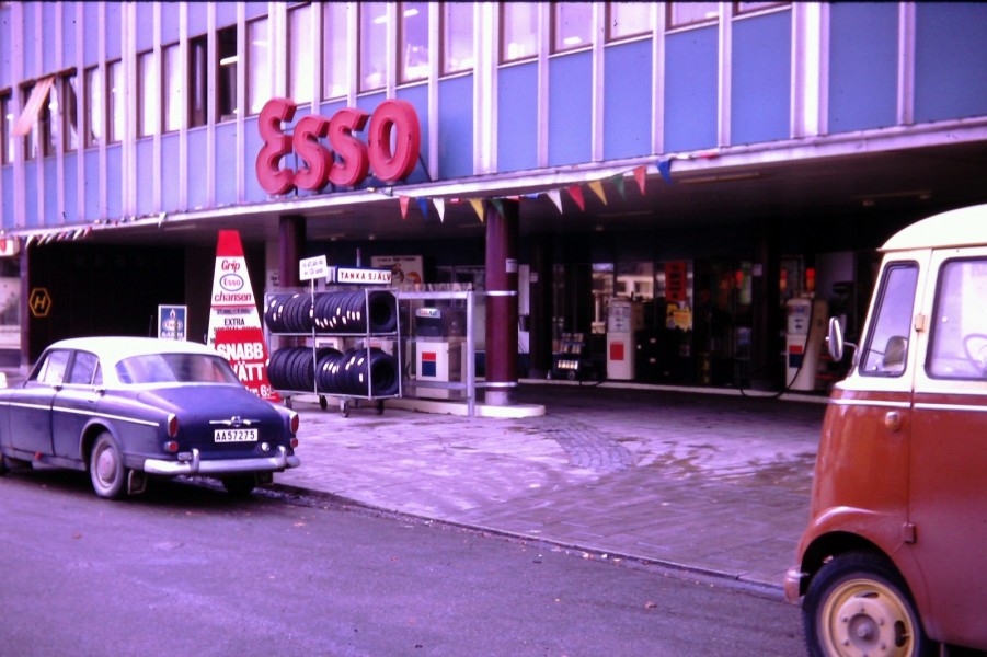 Esso: Propert i Solna