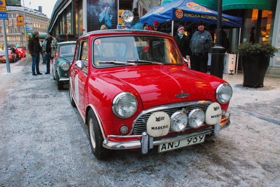 I år är det 50 år sedan Paddy Hopkirk och Henry Liddon vann Monte Carlo-rallyt med en Morris Cooper S. Det uppmärksammades vid starten i Stockholm.