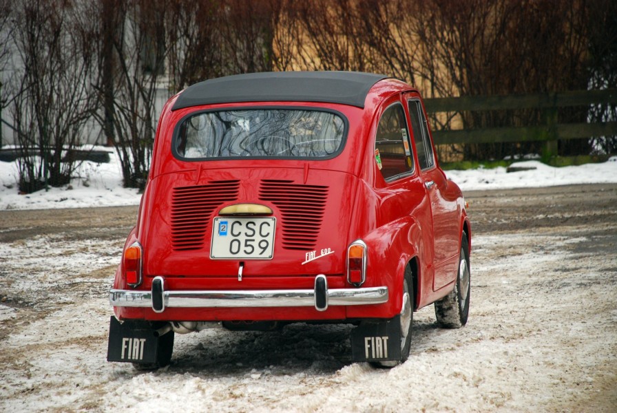Fiat 600C från 1966 på vinteräventyr.
