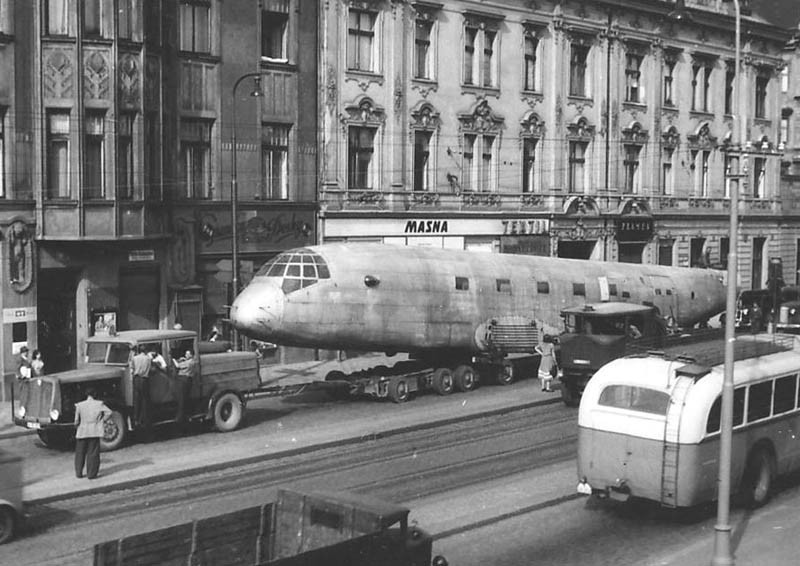 På en gata i Prag 1946