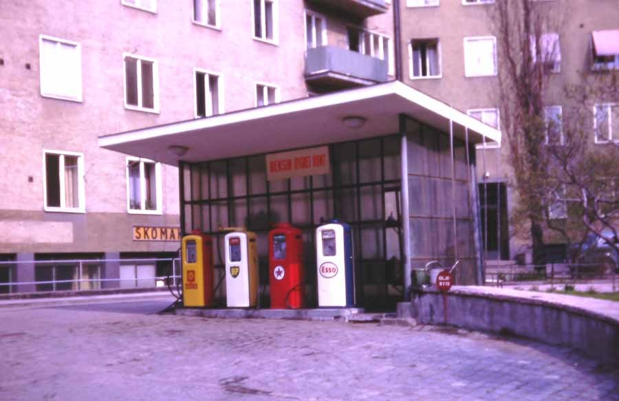 Esso: Glaskuben