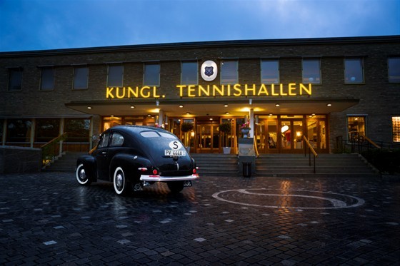 Den 1 september 1944 öppnade en utställning som skulle bli mycket viktig för Volvos utveckling. Platsen var den då nybyggda Kungliga Tennishallen i Stockholm. Besökarna fick bland mycket annat se den nya "lilla Volvon".