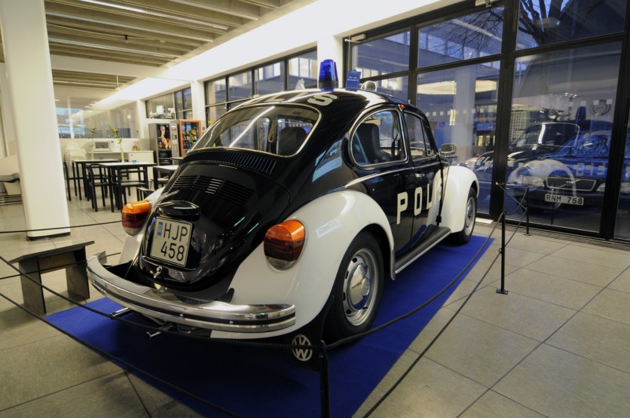 En VW 1303S 1974 som användes fram till 1983 av av Norrmalmspolisen i Stockholm. Omkring 1 000 stycken Volkswagen typ 1 användes av den svenska polisen.
