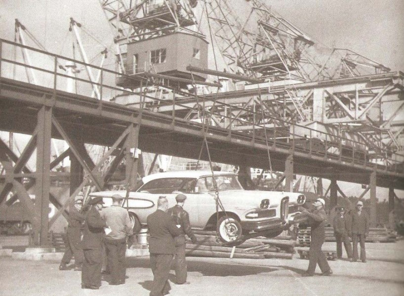 Först i Frihamnen 1957