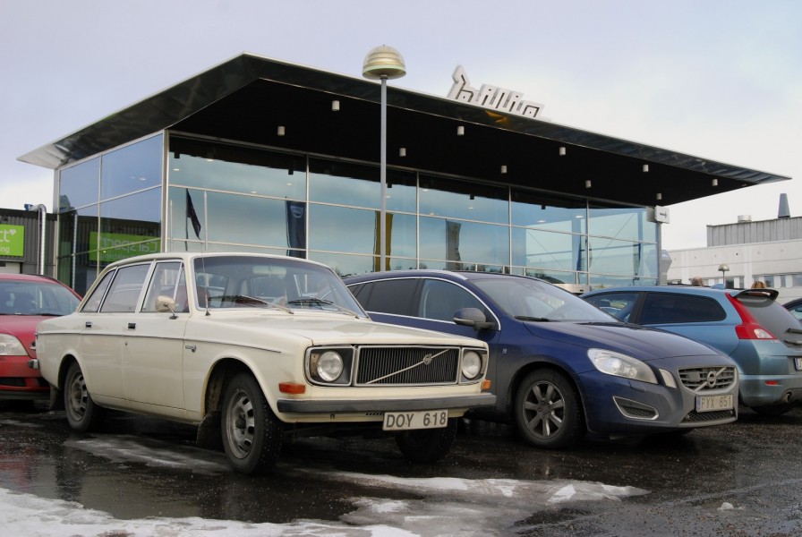 Många Volvo men få klassiska Volvo på Bilia i Segeltorp!