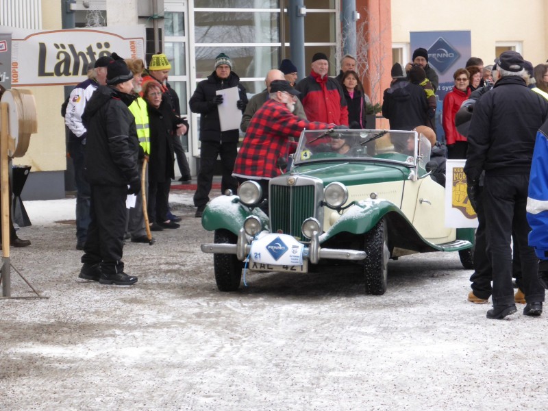 Leo och Britta Tatti under årets rally i Jyväskylä.