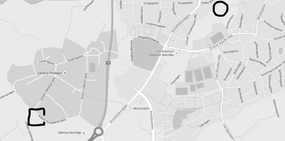 Parkeringen ligger på Nordronavägen (fyrkant). Träffen är på Verkstadsgatan 6 (cirkel).