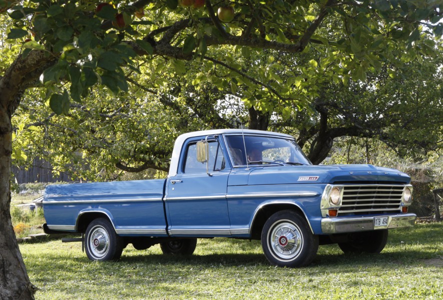 Kandidat #8 Ford F-100 Ranger