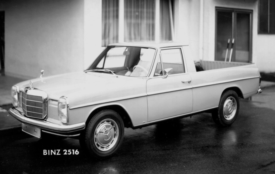 Mercedes-Benz 220D som byggts om till pickup av karosserifirman Binz.