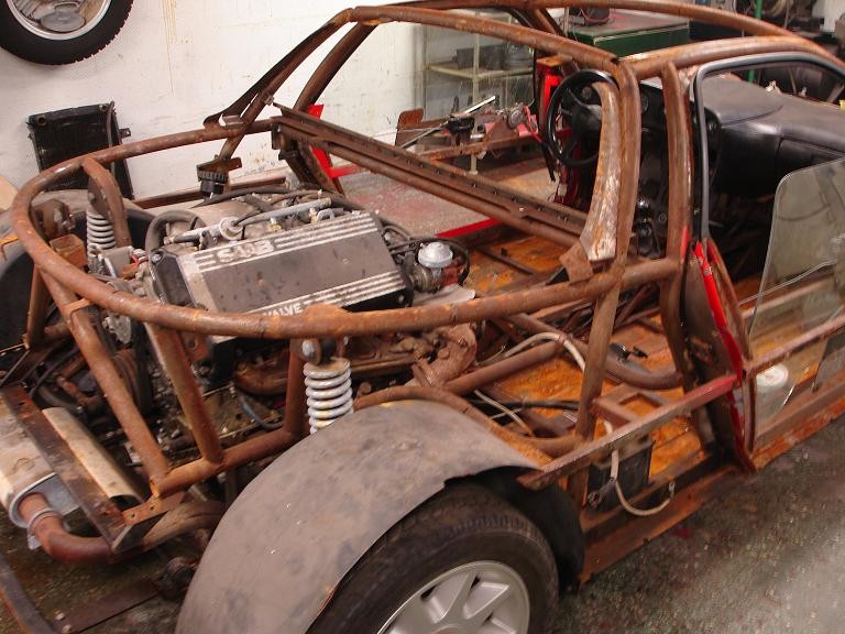 2010 hade projektet att återställa bilen kommit en liten bit på väg.